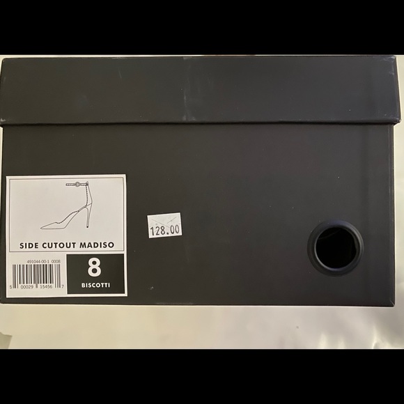 New Banana Republic Side Cutout Madison Heel - Picture 3 of 4